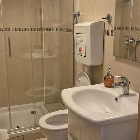 House Ana By Guide Vila