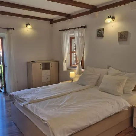 House Ana By Guide * Grgurici