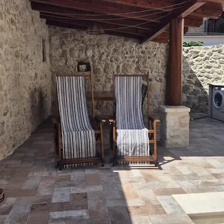 House Ana Grgurici By Guide Вилла