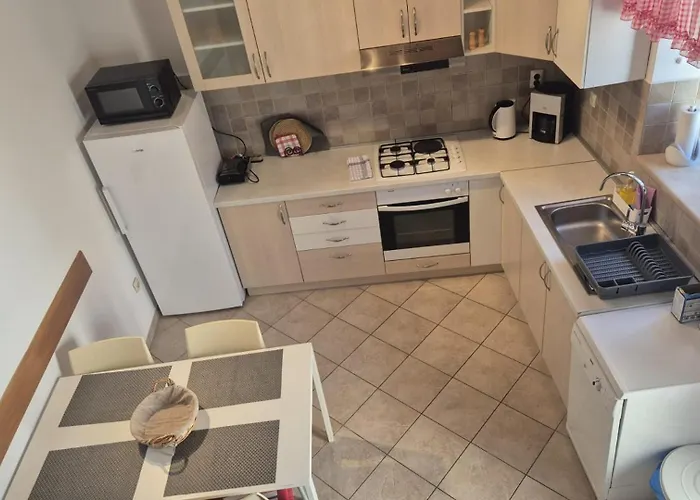 House Ana Grgurici By Guide